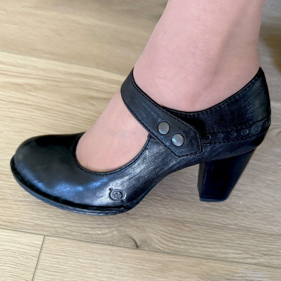 Born Shoes - Born Women’s Mary Jane Black Leather Pumps